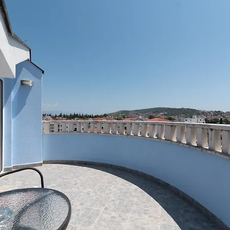Apartahotel Ani